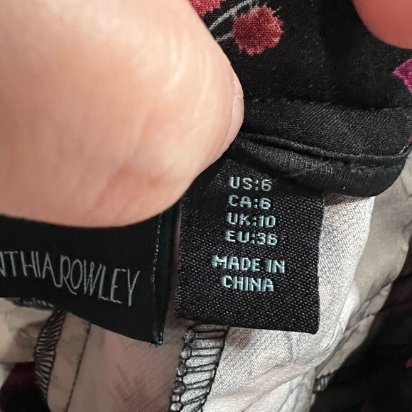 Cynthia Rowley Black Floral Print Ankle Pants Sz 6 Womens - Picture 4 of 9